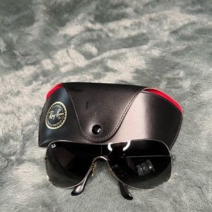 Rayban sunglasses. Discontinued style. Authentic. Slightly worn.